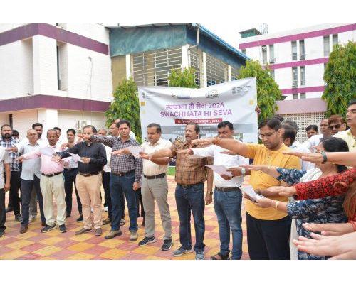 On SHS-2026, the Swachhata Pledge was administered by the Director, ICAR–CSSRI, Dr S. K. Sanwal