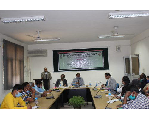 Organized a farmers training program on Skill development for enhancing productivity of Salt affected soil on 24.02. 2021 at ICAR-CSSRI RRS Lucknow